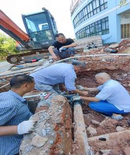 2023.8抢修生科院前给水主管